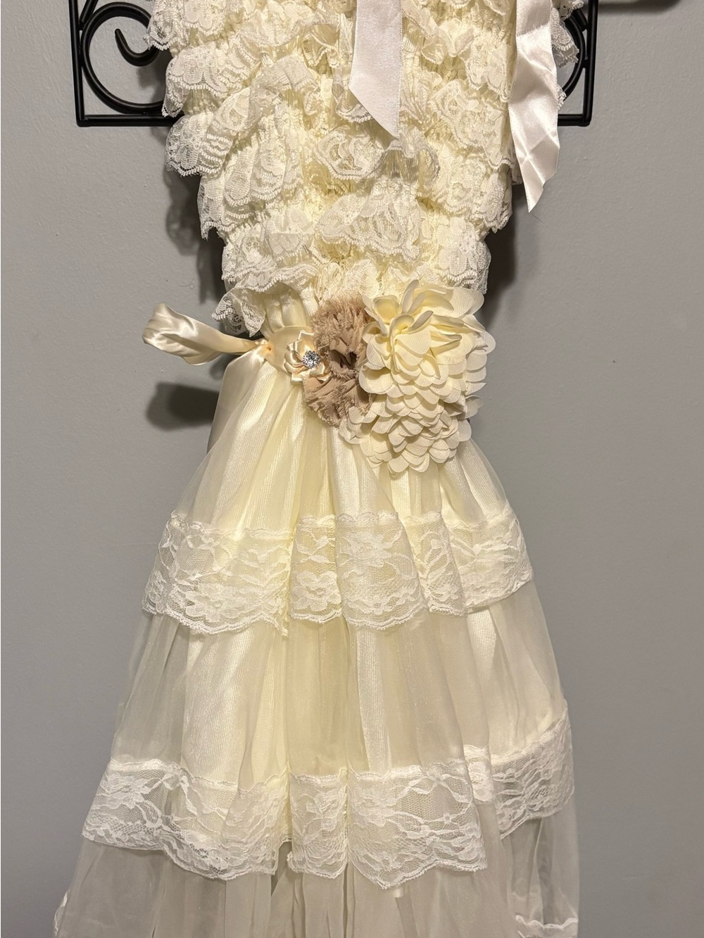 Girls Ivory Lace Ruffle Flower Party Dress